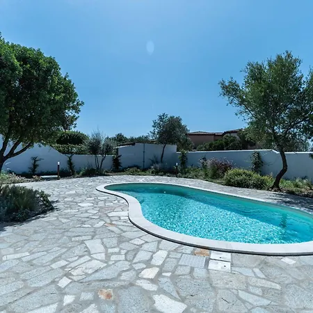 Daire Le Conchiglie With Pool By Wonderful Italy *