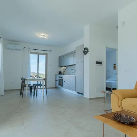Le Conchiglie With Pool By Wonderful Italy * Olbia